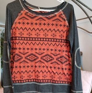 Orange/gray patterned long sleeve T-shirt, Size M